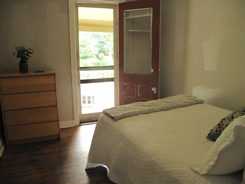 Building Photo - 226 Eddy St