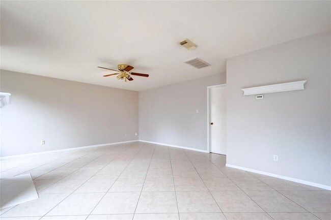 Building Photo - 12654 Pine Bush Dr