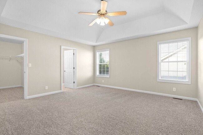 Building Photo - Pet Friendly Three Bedroom with Bonus!