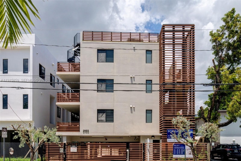 Building Photo - 2955 Bird Ave