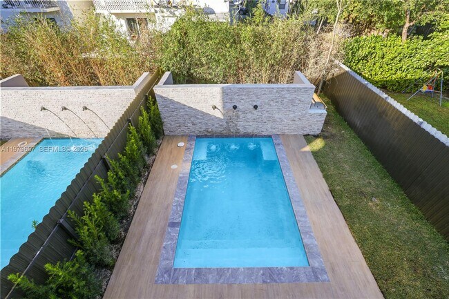 Building Photo - 3187 SW 23rd St