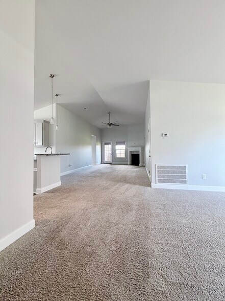 Building Photo - 202 Abercorn Dr