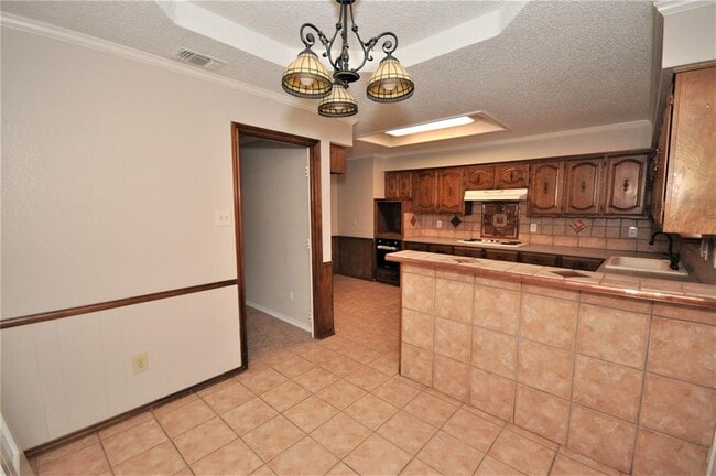 Building Photo - 1904 Papeete Dr