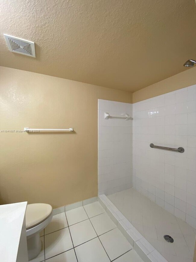 Building Photo - 15440 SW 284th St