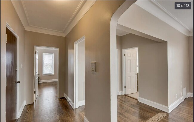 Building Photo - 8054 s Hermitage