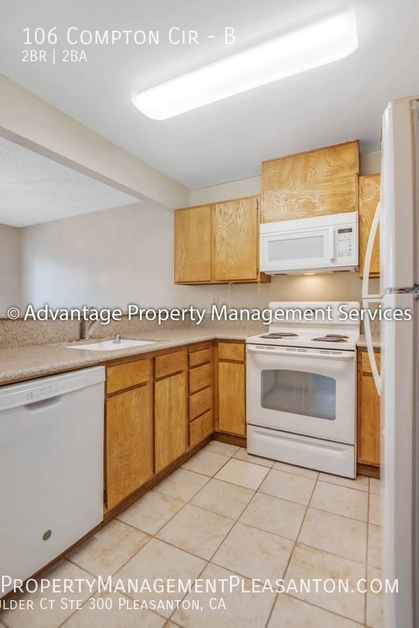 Building Photo - 106 Compton Cir