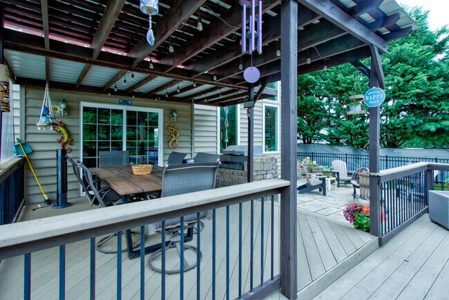 Building Photo - 326 Darlington Ct