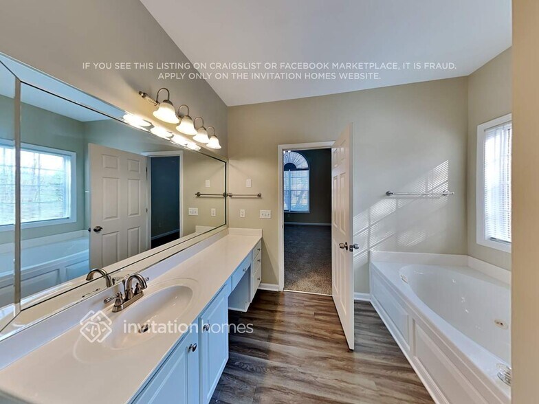 Building Photo - 6495 Dexters Dr