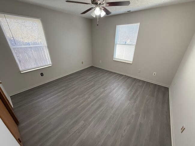 Building Photo - Welcome to 5085 Stanley Ave