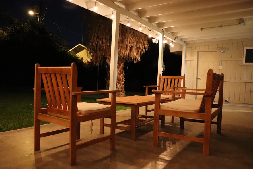 Building Photo - 3807 E Weldon Ave