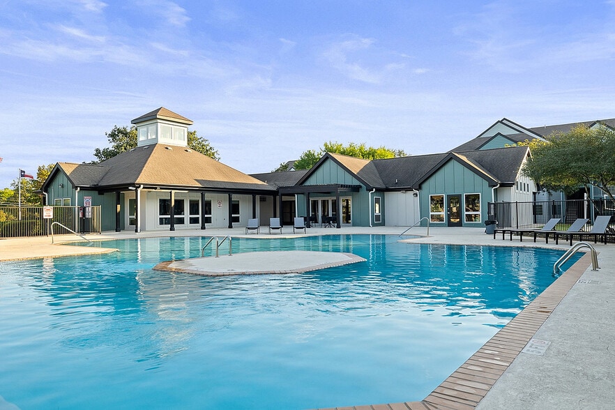 The-Outpost-San-Marcos-Apartments-Near-Texas-State-University-Resort-Style-Pool - The Outpost