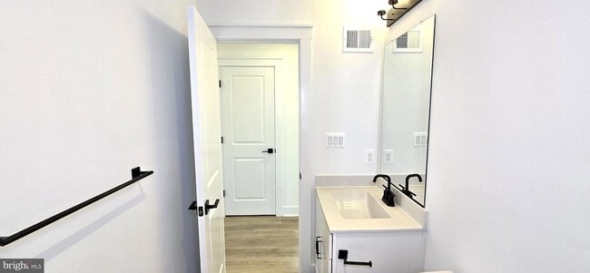 Building Photo - 1726 Blacksmith Wy