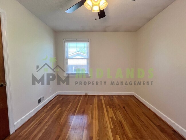 Building Photo - 3836 Davies Dr