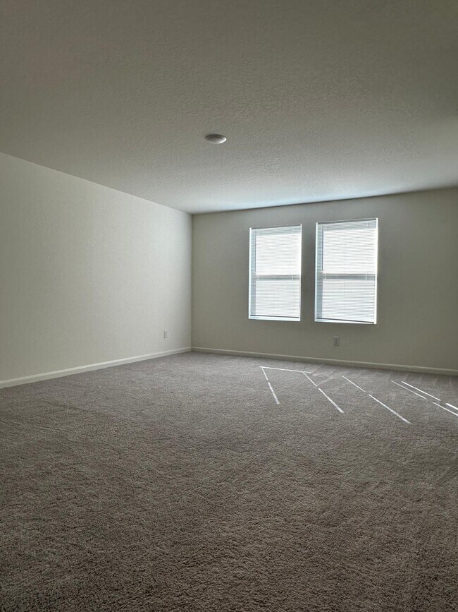 Building Photo - 14402 Woodland Holw