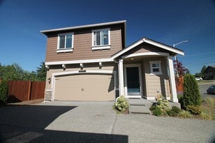 Building Photo - 3721 202nd Pl E