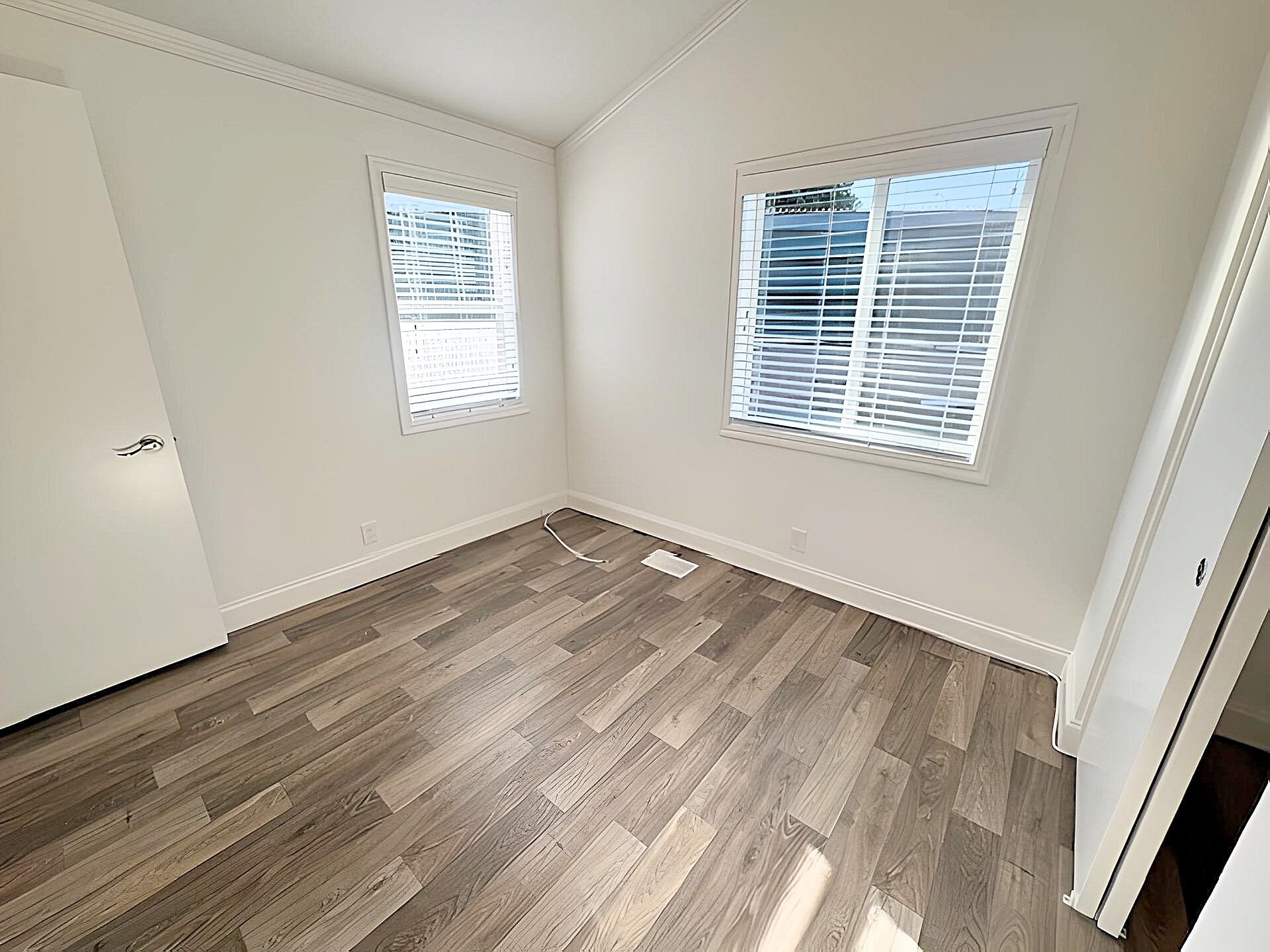 Building Photo - 8531 Kittyhawk Ave