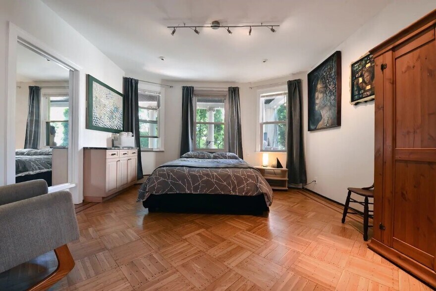 Primary Photo - 111 Bowery