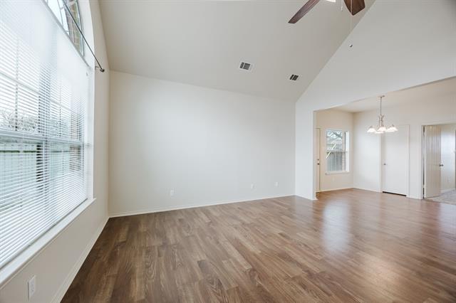 Building Photo - 103 Janis St