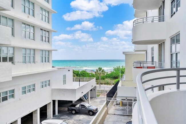 Building Photo - 5555 Collins Ave