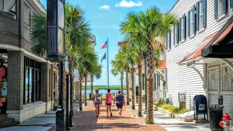 Building Photo - 4 Palmetto Breeze Cir