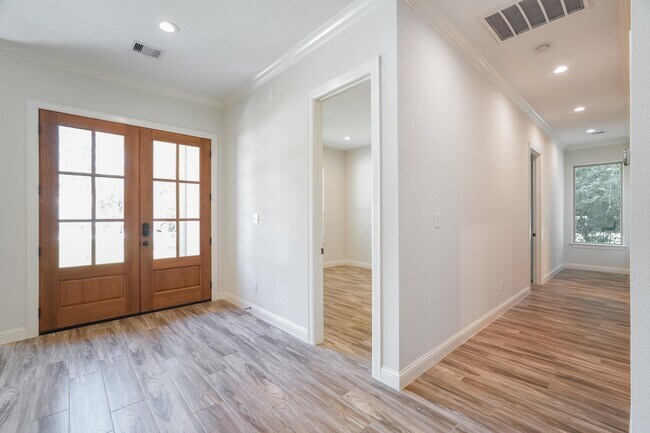 Building Photo - 25018 Rhett Butler Ct