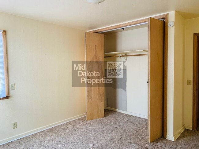 Building Photo - 710 S Wisconsin-2 Bedroom House