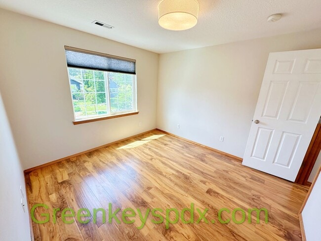 Primary Photo - Awesome 3-bedroom 2.5-bathroom house in NE...