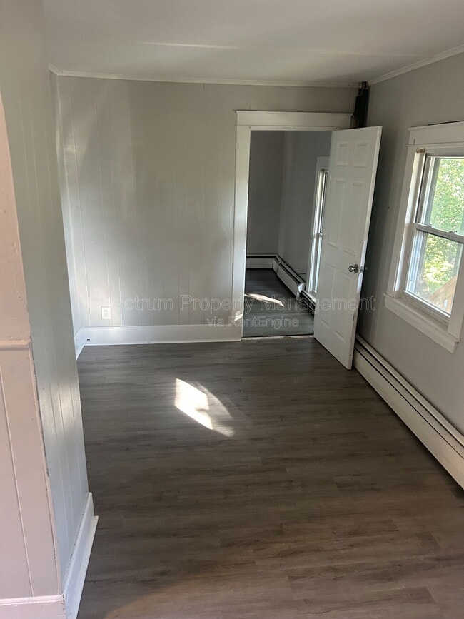 Building Photo - 45 Elm St