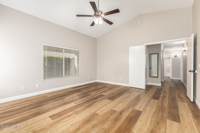 Building Photo - 163 W Liberty Ln