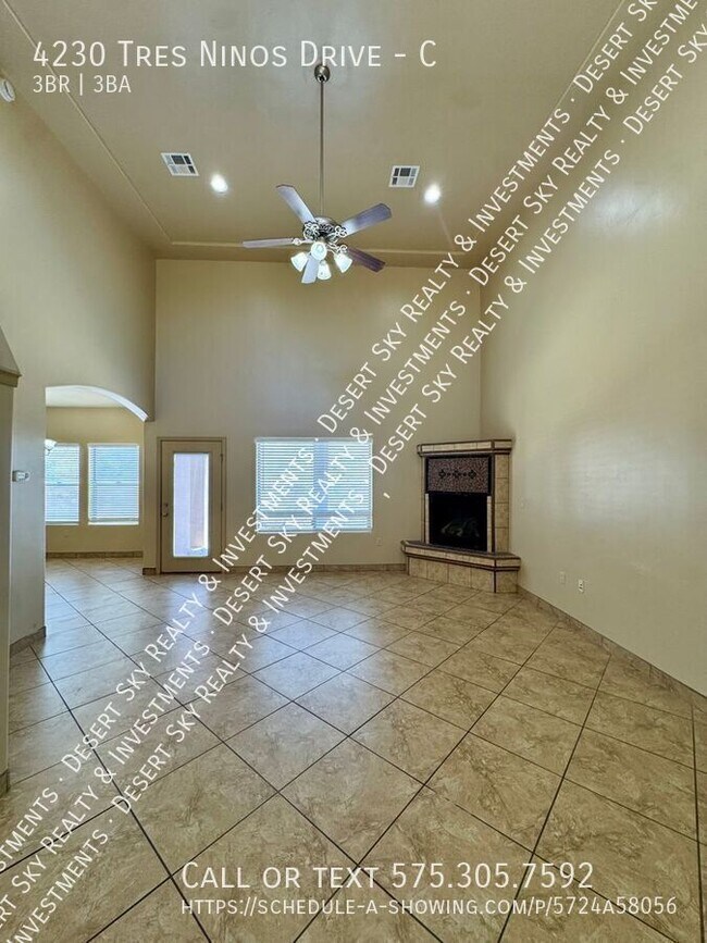 Building Photo - 4230 Tres Ninos Dr