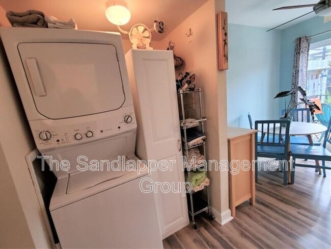 Building Photo - 21 Rivers Point Row