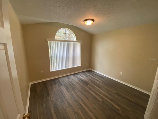 Building Photo - 2129 Aitkin Loop