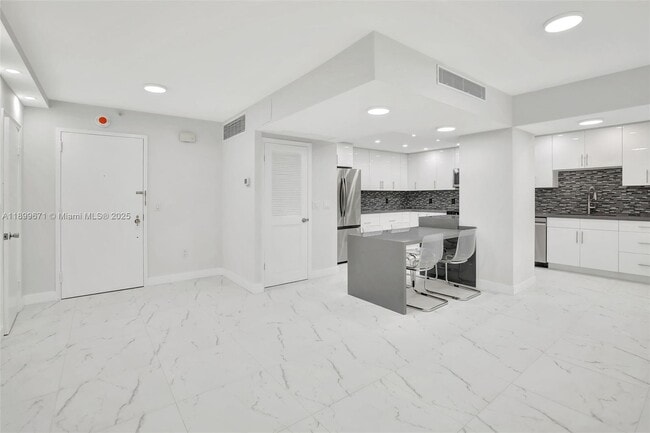 Building Photo - 9801 Collins Ave
