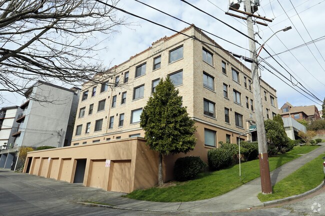 Building Photo - Warren Cliff Apartments