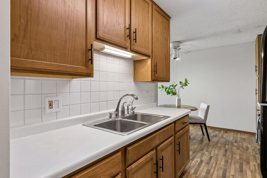 Building Photo - 12852 Nicollet Ave
