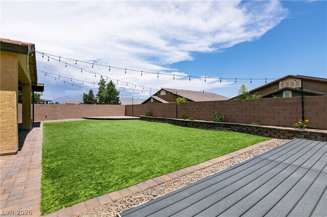 Building Photo - 5048 Royal Indigo St