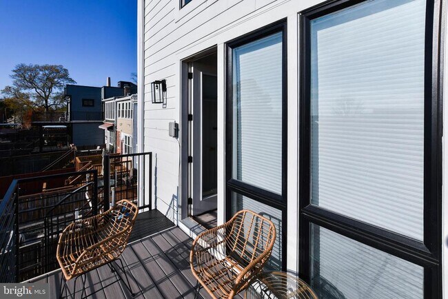 Building Photo - 4202 3rd St NW