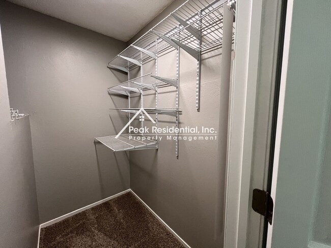 Building Photo - A Very Nice 2bd/1ba Citrus Heights Condo with Garage