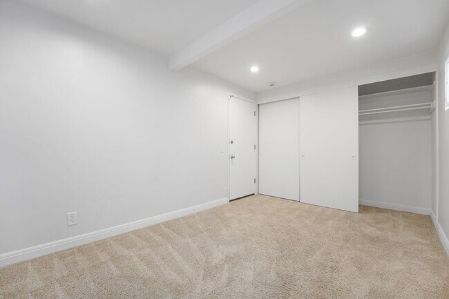 Building Photo - This stunning 5 Bed / 3 Bath Home South of Ventura Boulevard with pool and panoramic views is now...