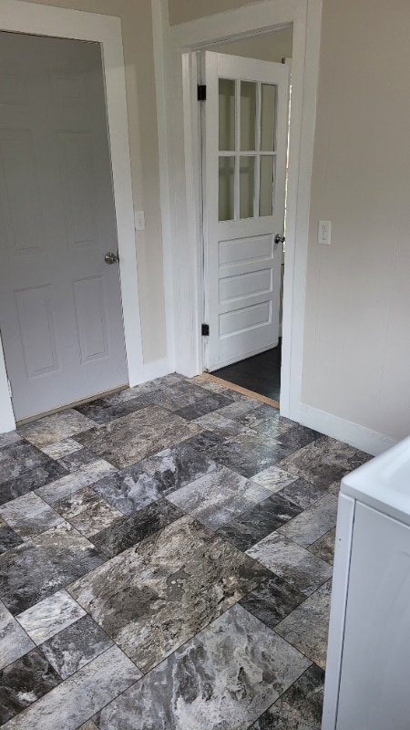 Building Photo - 208 W Chester St