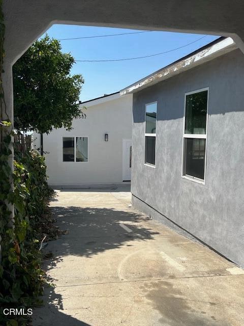 Building Photo - 10507 Helendale Ave