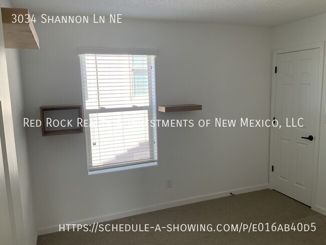 Building Photo - 3034 Shannon Ln NE