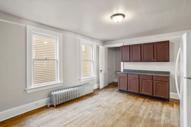 Building Photo - 1314 S 12th St