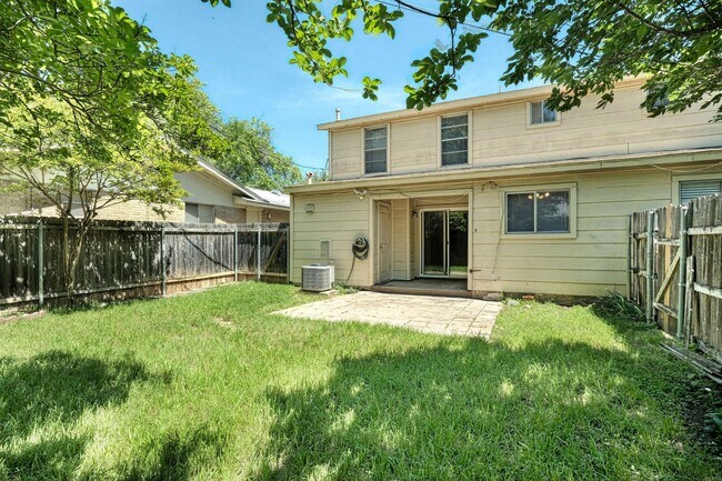 Building Photo - 2711 St Edwards Cir