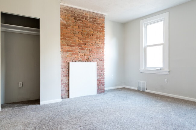 Building Photo - AVAILABLE APRIL - Open Concept 3 Bedroom Home w/ Character Throughout!