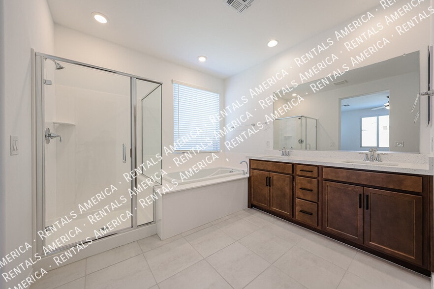 Building Photo - 14750 W Gray Fox Trl