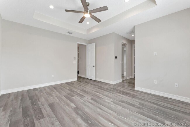 Building Photo - 14545 Alabaster Ave