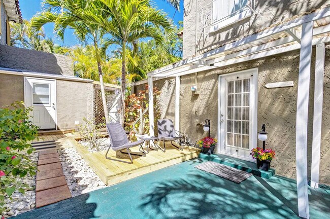 Building Photo - 2800 Broadway