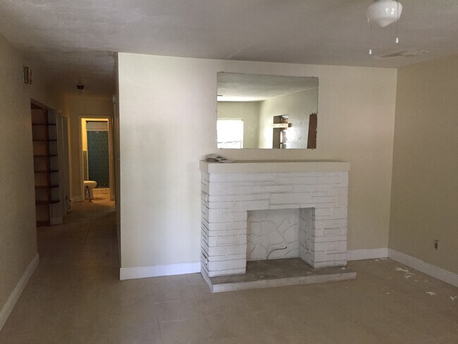 Building Photo - Large 3-2 with a carport