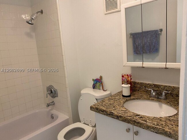 Building Photo - 7831 N Colony Cir